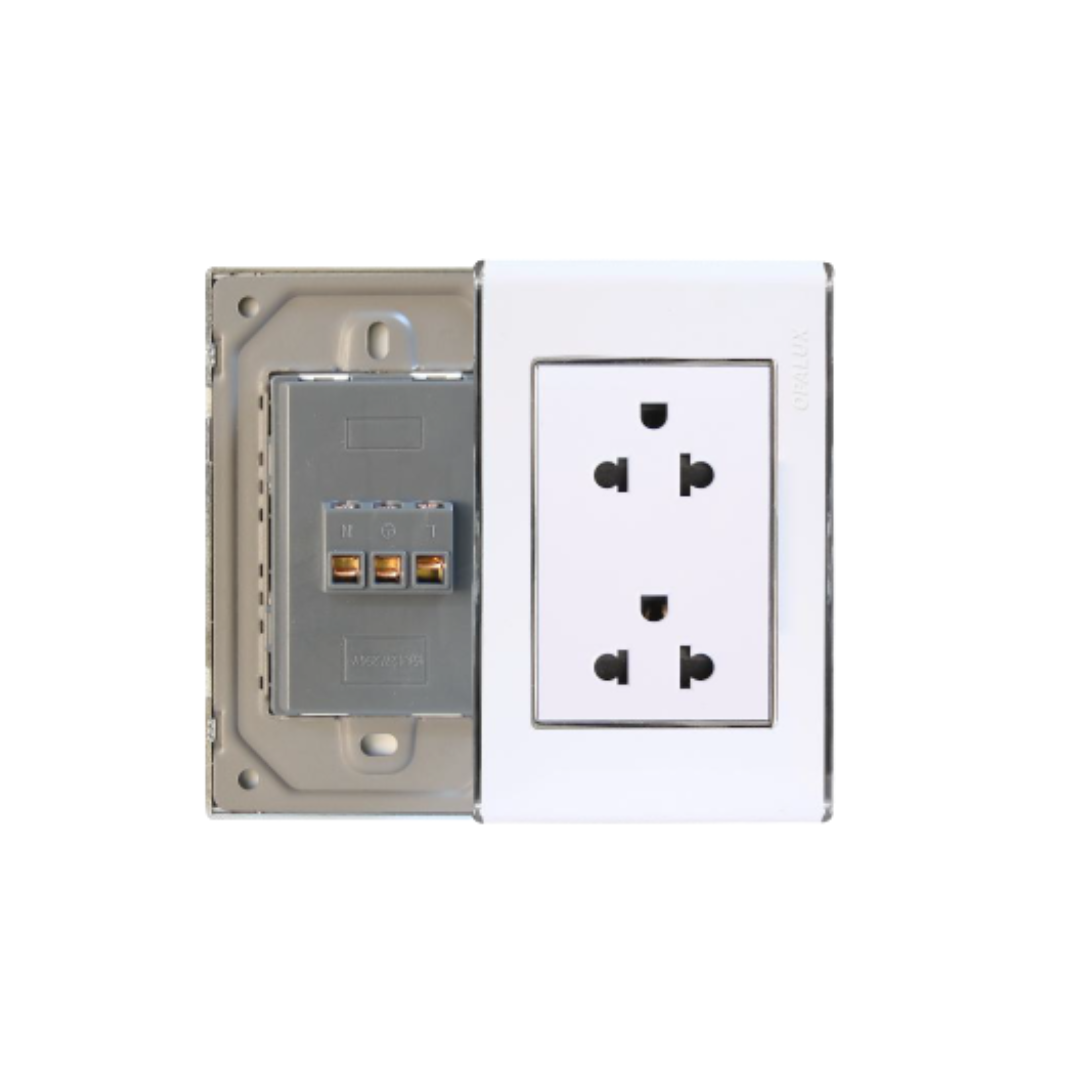Tomacorriente Doble Universal con toma tierra Opalux OP-S416